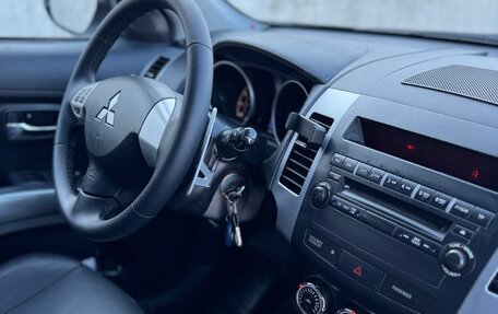 Mitsubishi Outlander III рестайлинг 3, 2010 год, 945 000 рублей, 25 фотография