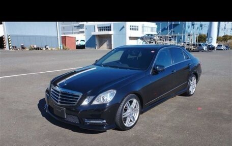 Mercedes-Benz E-Класс, 2012 год, 1 800 000 рублей, 6 фотография