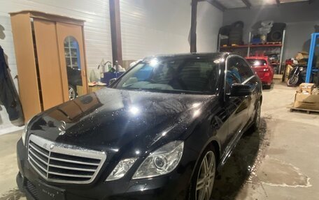 Mercedes-Benz E-Класс, 2012 год, 1 800 000 рублей, 3 фотография