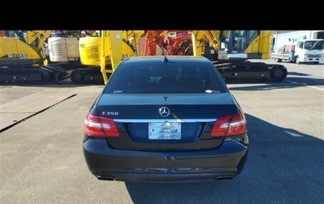 Mercedes-Benz E-Класс, 2012 год, 1 800 000 рублей, 9 фотография