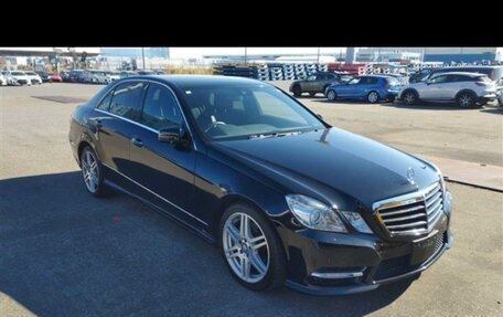 Mercedes-Benz E-Класс, 2012 год, 1 800 000 рублей, 10 фотография