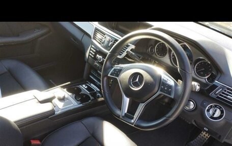 Mercedes-Benz E-Класс, 2012 год, 1 800 000 рублей, 12 фотография