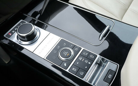 Land Rover Range Rover IV рестайлинг, 2016 год, 3 995 000 рублей, 14 фотография