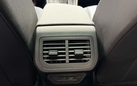 Volkswagen Lavida, 2023 год, 1 880 000 рублей, 12 фотография