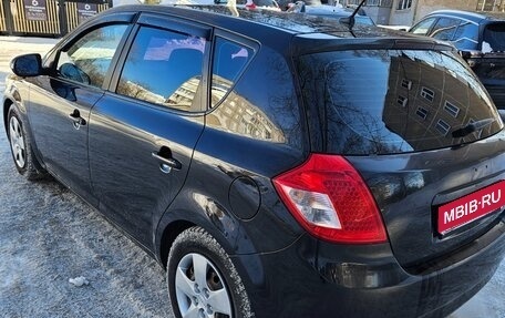 KIA cee'd I рестайлинг, 2011 год, 550 000 рублей, 4 фотография