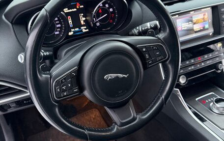 Jaguar XE I рестайлинг, 2015 год, 1 290 000 рублей, 7 фотография