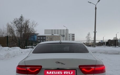 Jaguar XE I рестайлинг, 2015 год, 1 290 000 рублей, 4 фотография