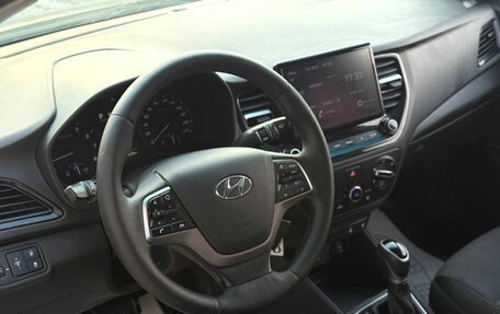 Hyundai Solaris II рестайлинг, 2021 год, 1 474 000 рублей, 11 фотография