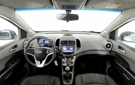 Chevrolet Aveo III, 2014 год, 685 000 рублей, 6 фотография