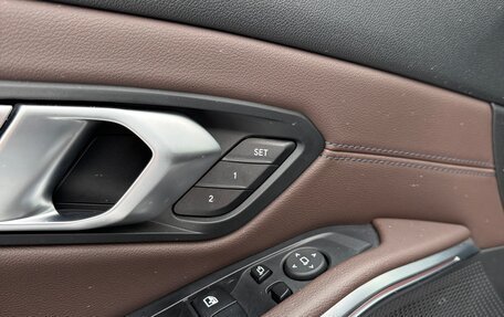 BMW 3 серия, 2021 год, 4 890 000 рублей, 14 фотография