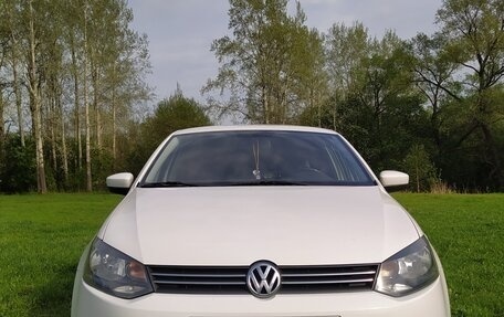 Volkswagen Polo VI (EU Market), 2013 год, 820 000 рублей, 1 фотография