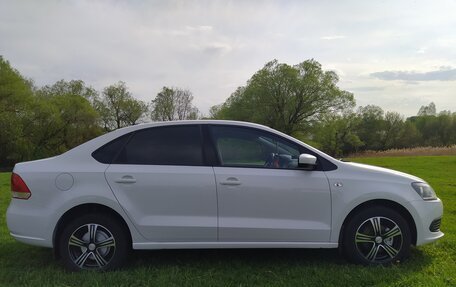 Volkswagen Polo VI (EU Market), 2013 год, 820 000 рублей, 3 фотография