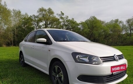 Volkswagen Polo VI (EU Market), 2013 год, 820 000 рублей, 2 фотография