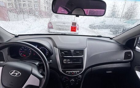 Hyundai Solaris II рестайлинг, 2012 год, 550 000 рублей, 6 фотография