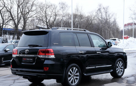 Toyota Land Cruiser 200, 2017 год, 6 400 000 рублей, 5 фотография