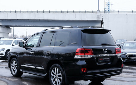 Toyota Land Cruiser 200, 2017 год, 6 400 000 рублей, 7 фотография