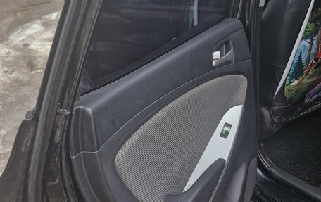 Hyundai Solaris II рестайлинг, 2012 год, 900 000 рублей, 10 фотография