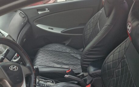 Hyundai Solaris II рестайлинг, 2012 год, 900 000 рублей, 4 фотография