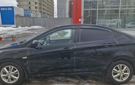 Hyundai Solaris II рестайлинг, 2012 год, 900 000 рублей, 16 фотография