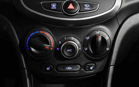 Hyundai Solaris II рестайлинг, 2015 год, 750 000 рублей, 15 фотография