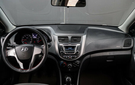 Hyundai Solaris II рестайлинг, 2013 год, 555 000 рублей, 9 фотография