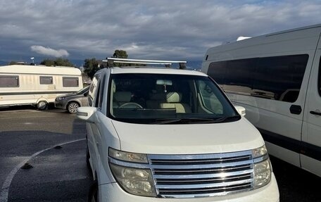 Nissan Elgrand III, 2003 год, 1 050 000 рублей, 1 фотография