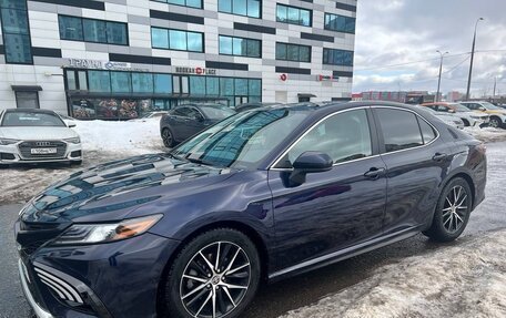 Toyota Camry, 2020 год, 3 000 000 рублей, 4 фотография