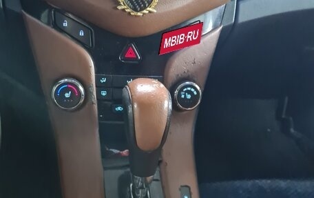 Chevrolet Cruze II, 2011 год, 620 000 рублей, 5 фотография