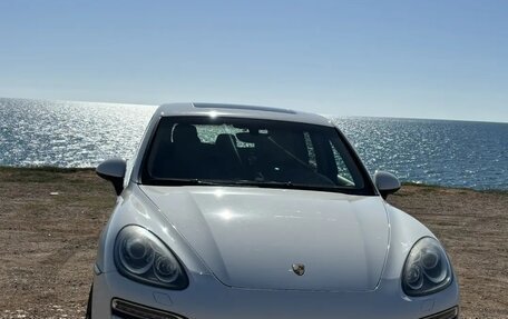 Porsche Cayenne III, 2011 год, 1 800 000 рублей, 2 фотография