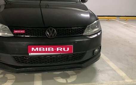 Volkswagen Jetta VI, 2012 год, 915 000 рублей, 2 фотография