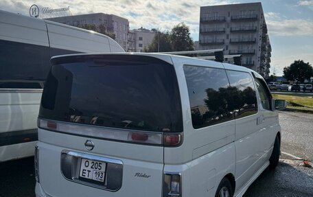 Nissan Elgrand III, 2003 год, 1 050 000 рублей, 6 фотография