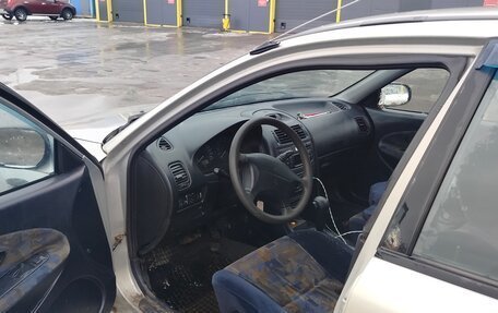 Mitsubishi Carisma I, 1998 год, 155 000 рублей, 9 фотография