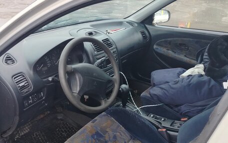 Mitsubishi Carisma I, 1998 год, 155 000 рублей, 8 фотография