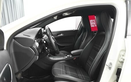 Mercedes-Benz A-Класс, 2015 год, 1 779 000 рублей, 10 фотография