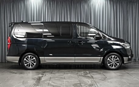 Hyundai Grand Starex Grand Starex I рестайлинг 2, 2020 год, 4 230 000 рублей, 5 фотография