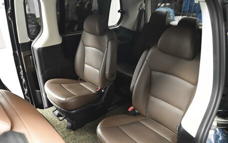 Hyundai Grand Starex Grand Starex I рестайлинг 2, 2020 год, 4 230 000 рублей, 12 фотография