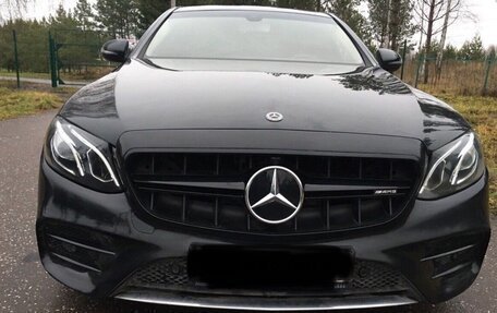 Mercedes-Benz E-Класс, 2018 год, 2 000 000 рублей, 6 фотография