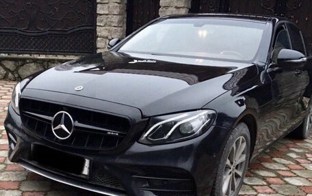 Mercedes-Benz E-Класс, 2018 год, 2 000 000 рублей, 8 фотография