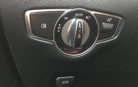 Mercedes-Benz E-Класс, 2018 год, 2 000 000 рублей, 26 фотография