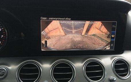 Mercedes-Benz E-Класс, 2018 год, 2 000 000 рублей, 28 фотография