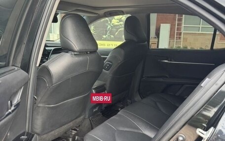 Toyota Camry, 2023 год, 3 150 000 рублей, 5 фотография