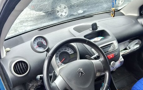 Peugeot 107 I рестайлинг, 2012 год, 420 000 рублей, 4 фотография