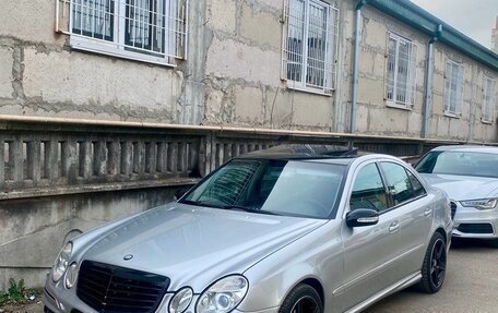 Mercedes-Benz E-Класс, 2003 год, 950 000 рублей, 4 фотография