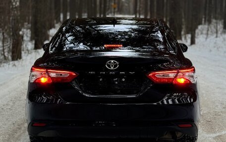 Toyota Camry, 2019 год, 2 300 000 рублей, 5 фотография