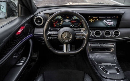 Mercedes-Benz E-Класс, 2021 год, 3 999 000 рублей, 10 фотография