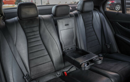 Mercedes-Benz E-Класс, 2021 год, 3 999 000 рублей, 28 фотография