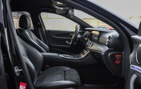 Mercedes-Benz E-Класс, 2021 год, 3 999 000 рублей, 26 фотография