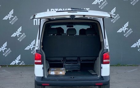 Volkswagen Caravelle T5, 2013 год, 1 950 000 рублей, 7 фотография