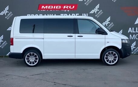 Volkswagen Caravelle T5, 2013 год, 1 950 000 рублей, 9 фотография