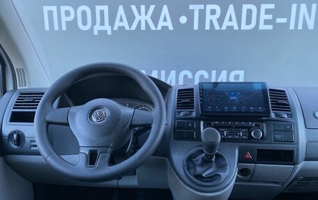 Volkswagen Caravelle T5, 2013 год, 1 950 000 рублей, 16 фотография